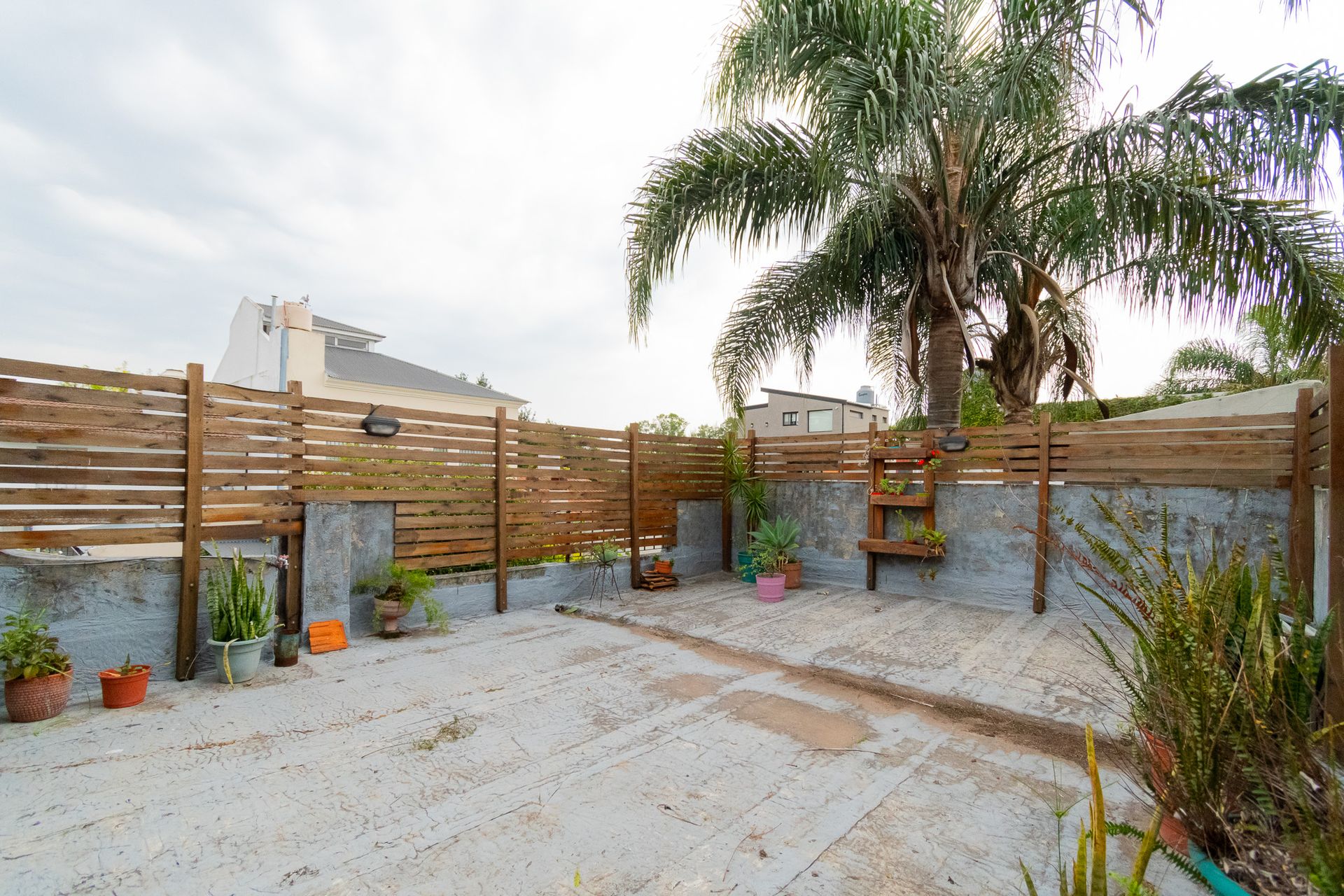 PH en venta 4 amb con patio planta baja Carapachay