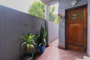 PH en venta 4 amb con patio planta baja Carapachay
