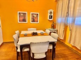 Martinez House for Sale: 6 Rooms, Pool, Garden, Garage