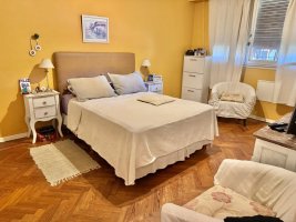 Martinez House for Sale: 6 Rooms, Pool, Garden, Garage