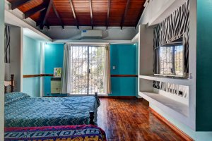 Venta casa 6 ambientes Don Torcuato parque pileta