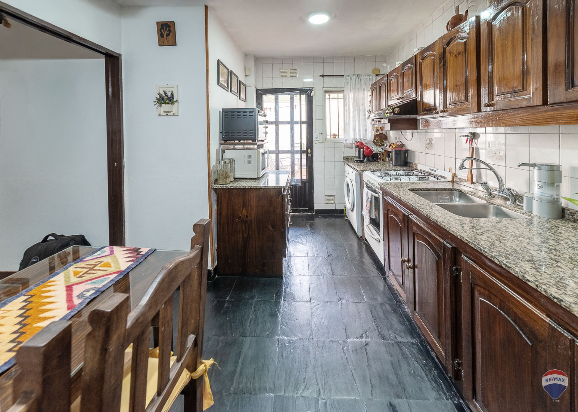 Venta casa 3 ambientes c/patio Munro edificable