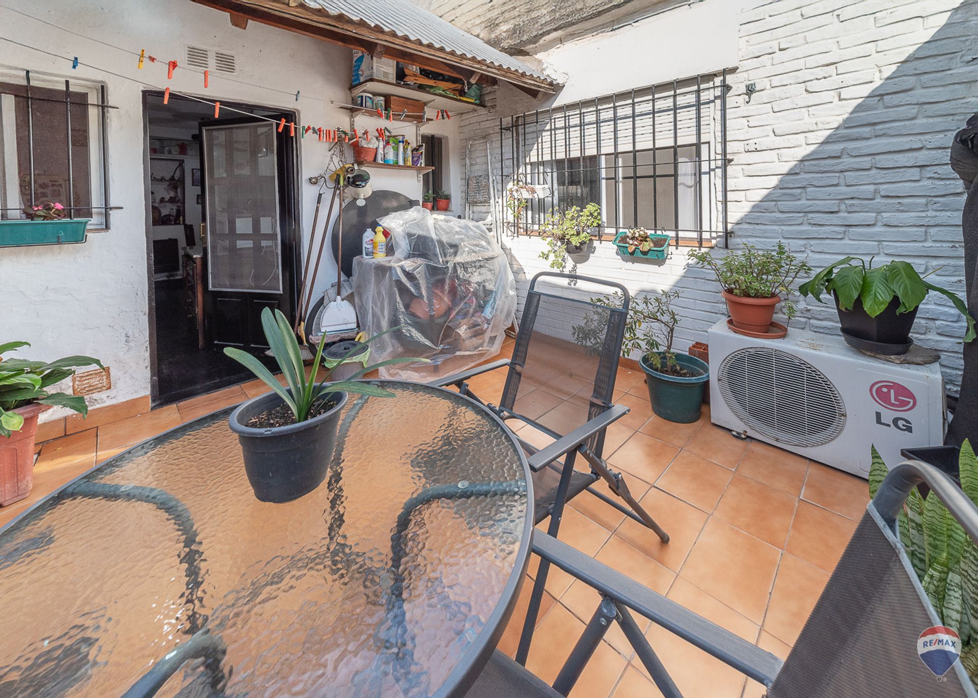 Venta casa 3 ambientes c/patio Munro edificable