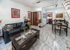Venta casa 3 ambientes c/patio Munro Apto Credito