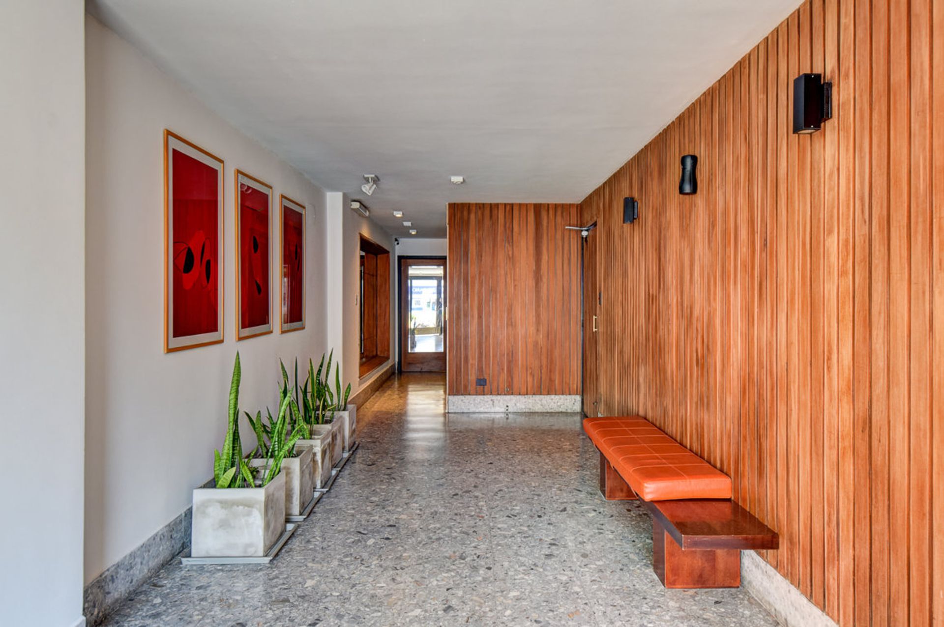 Venta departamento 4 amb Martínez con cochera