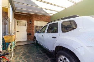 Sale: 4-room apartment with patio, 122 sq. m. total, Munro