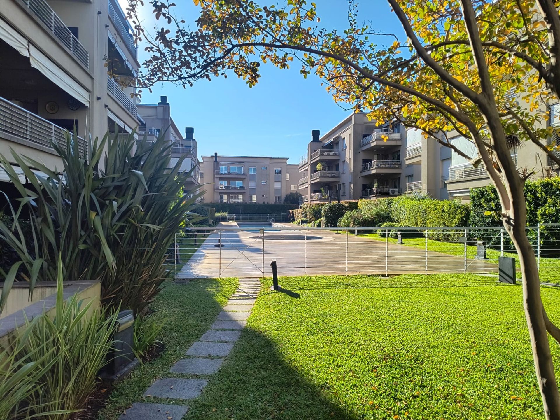 Venta Depto. 2 amb. San Isidro con cochera