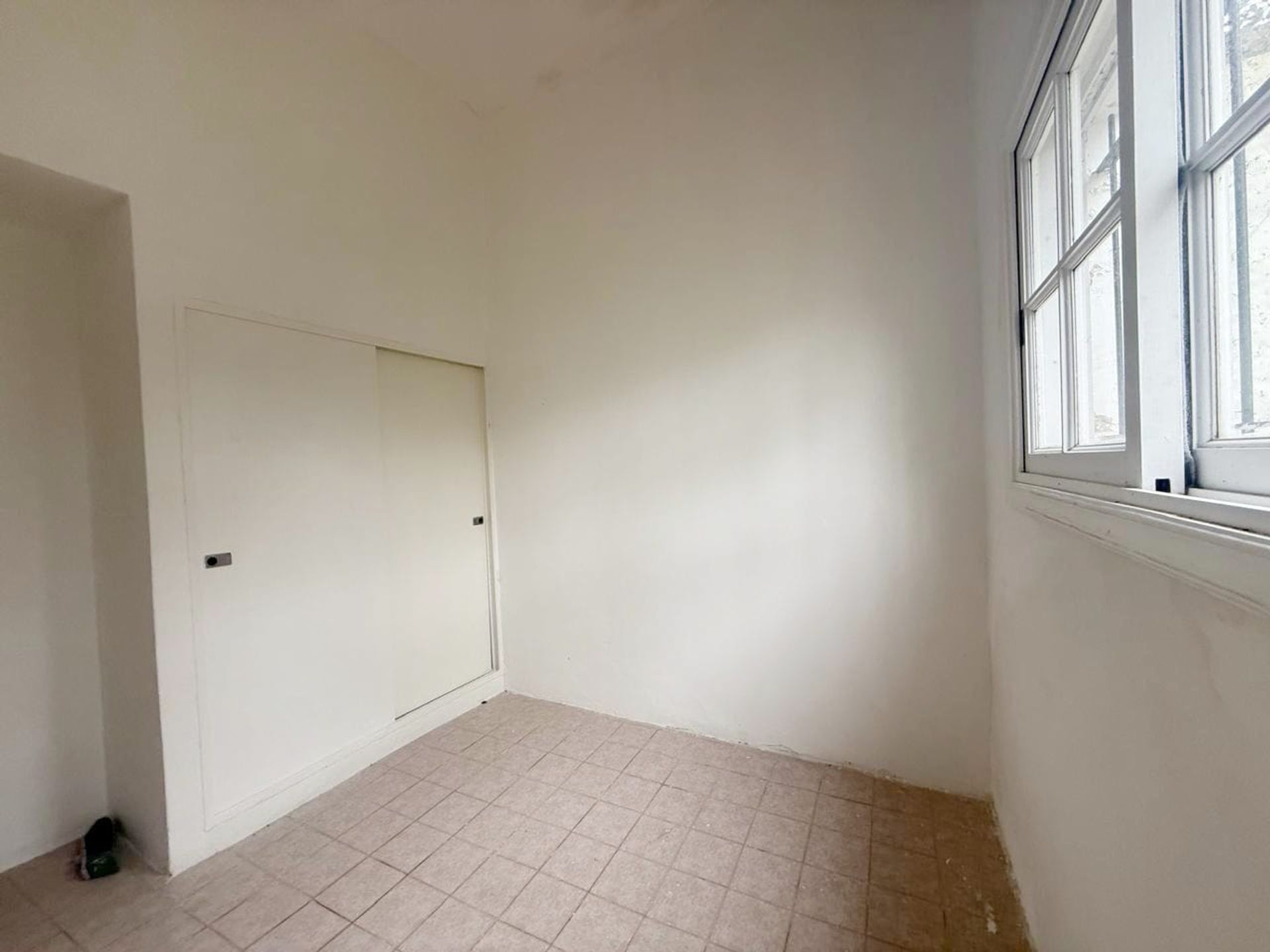 Venta casa Victoria 5 dorm jardín cochera doble