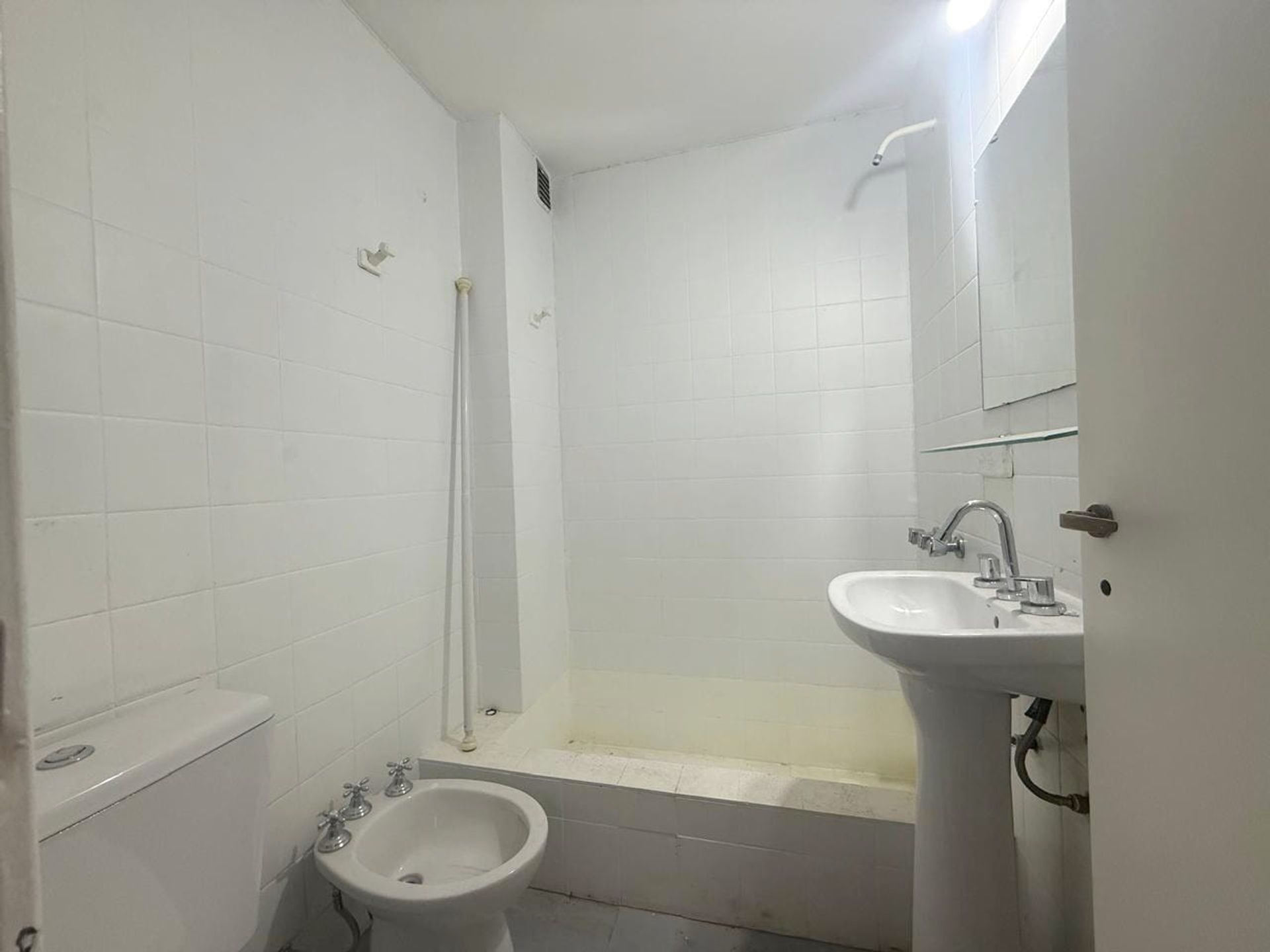 Venta casa Victoria 5 dorm jardín cochera doble
