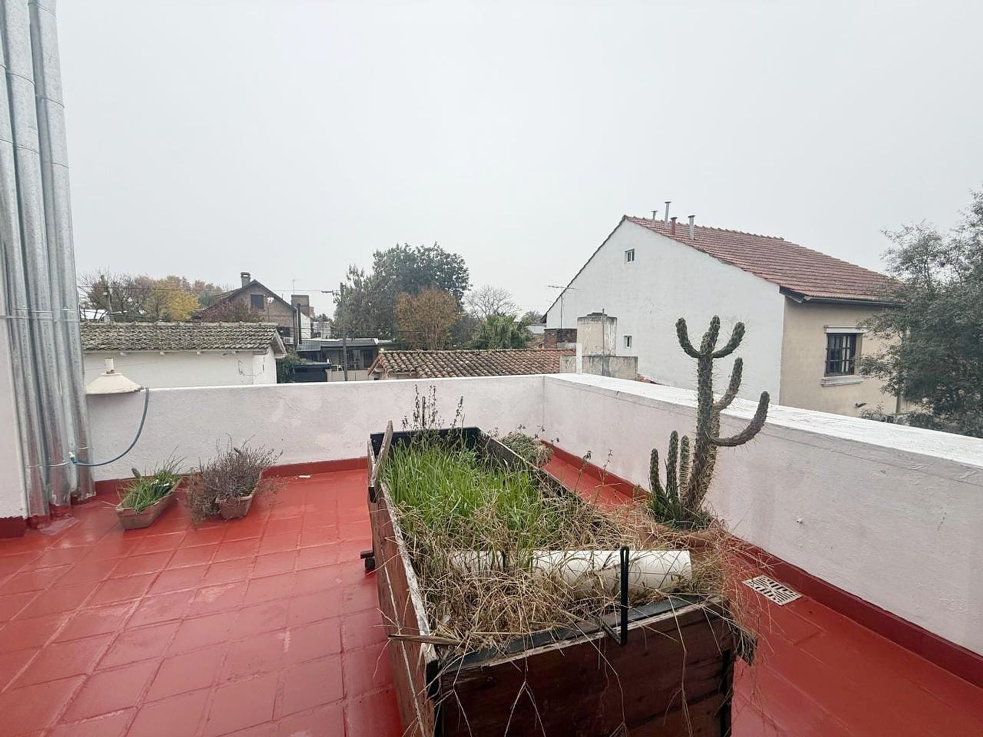 Venta casa Victoria 5 dorm jardín cochera doble