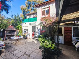 Apartment for Sale – 5 rooms, Olivos, patio, garage, credit