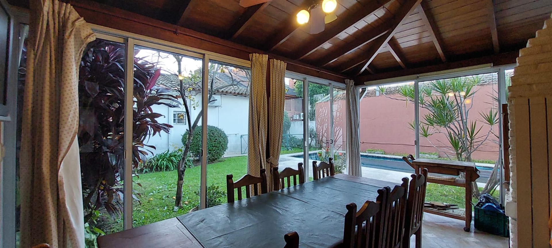 Venta Casa 5 ambientes Acassuso Pileta Jardín