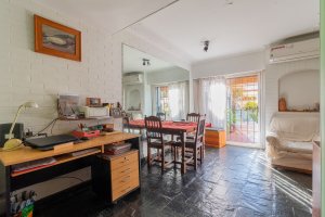 Venta PH tipo casa en Olivos 5 ambientes con patio