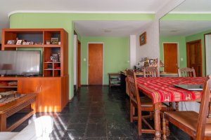 Venta PH tipo casa en Olivos 5 ambientes con patio