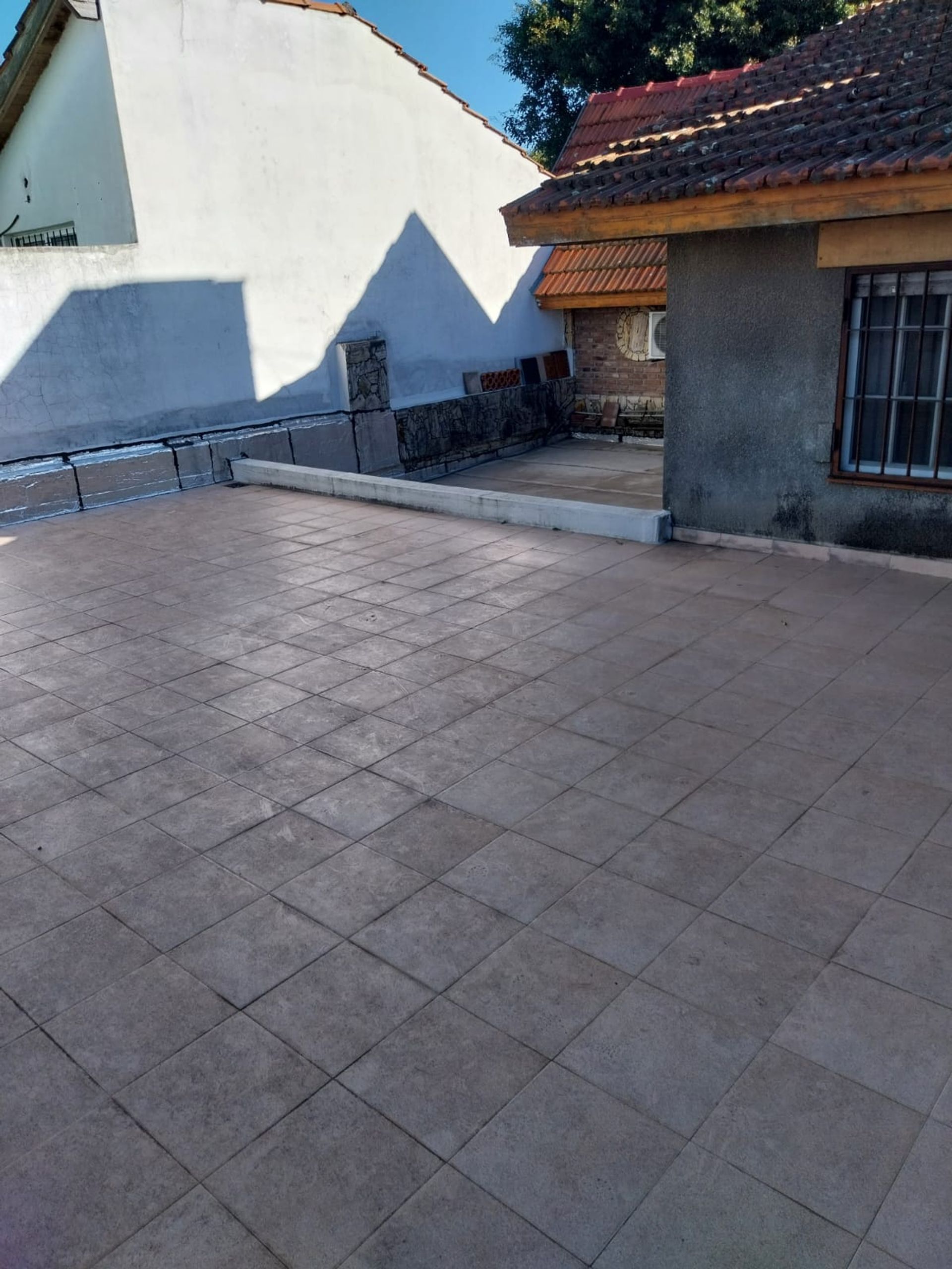 Venta casa 4 ambientes Munro parrila Apto Credito