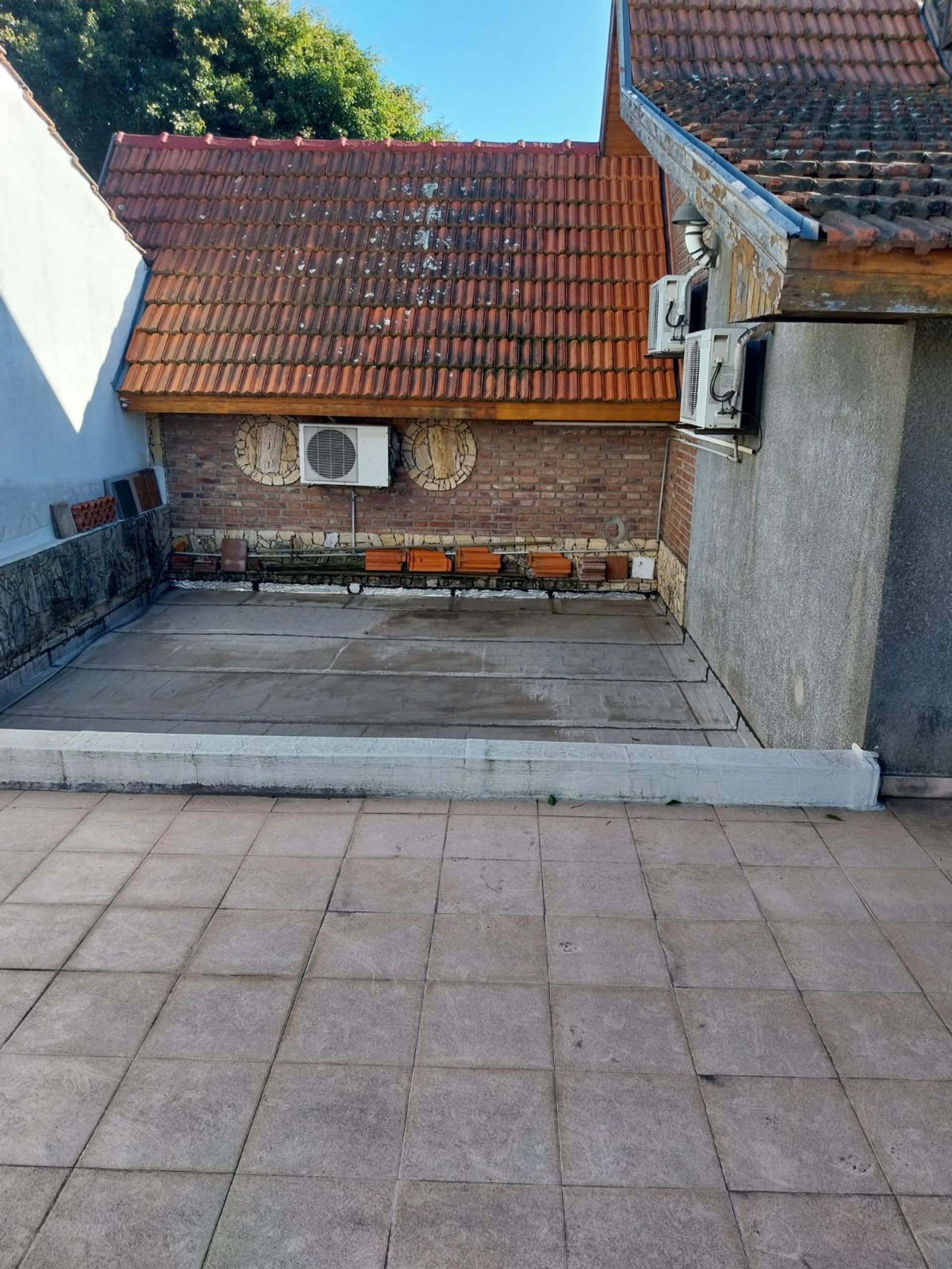 Venta casa 4 ambientes Munro parrila Apto Credito