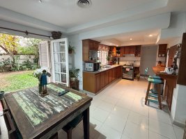 House for Sale – 5 Rooms – Olivos – Garden – Garage
