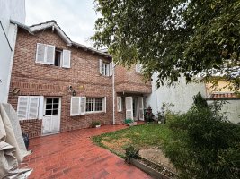 House for Sale – 5 Rooms – Olivos – Garden – Garage