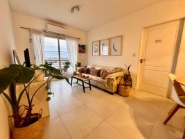 Apartment for Sale - 2 Rooms in Olivos - Excellent Condition