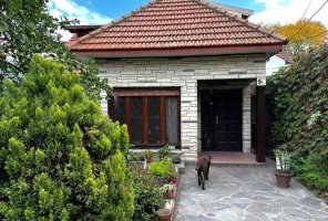 4-Room House for Sale with Garden Facing Martinez