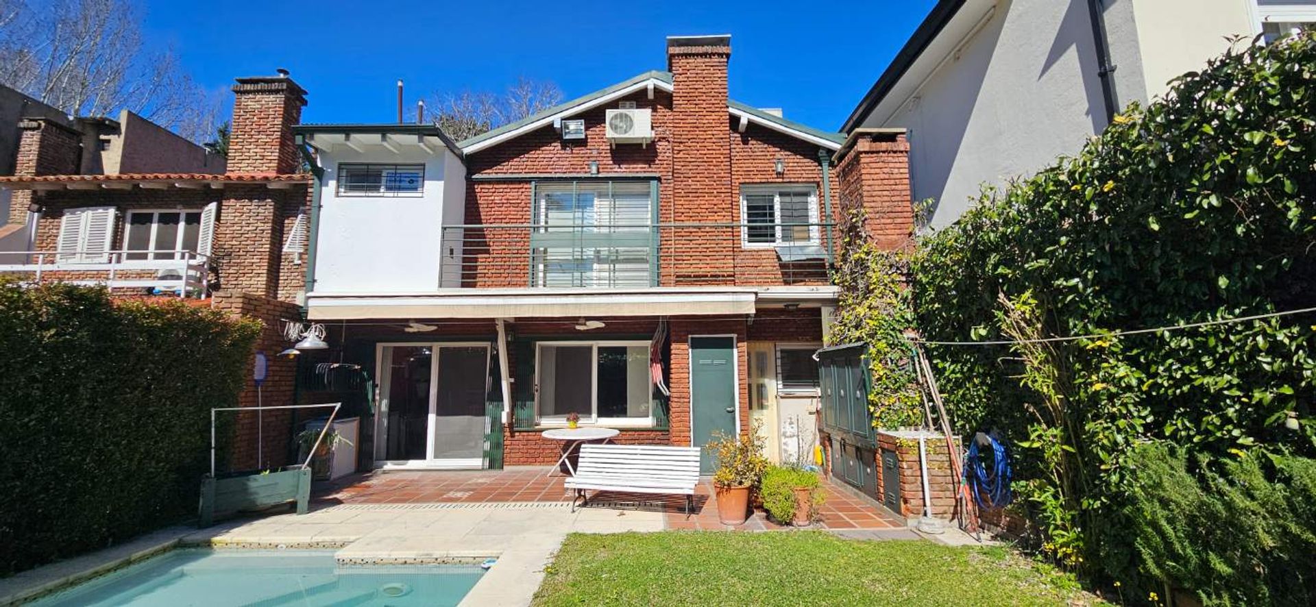VENTA CASA c/pileta orientada al NORTE - VTE LOPEZ