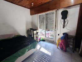 Venta casa 5 ambientes cochera Olivos Apto crédito