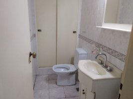 Triplex for Sale – 6 Rooms, Pool, Garage – San Isidro
