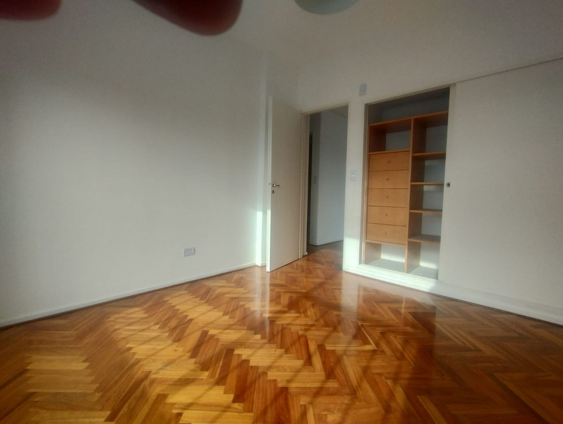 Venta Impecable 2 Ambientes En Puerto De Olivos.