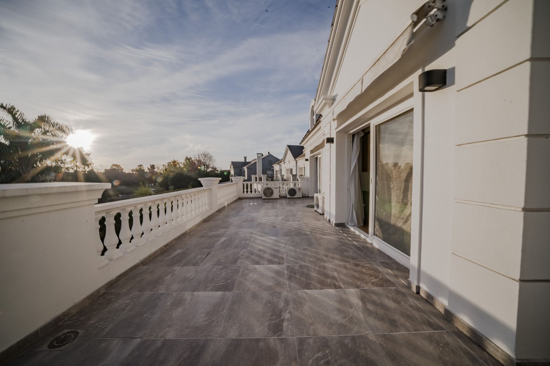 Alquiler Casa Con Muebles Barrio Los Castores Ii