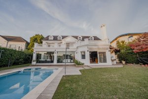 Rental House with Furniture, Los Castores II