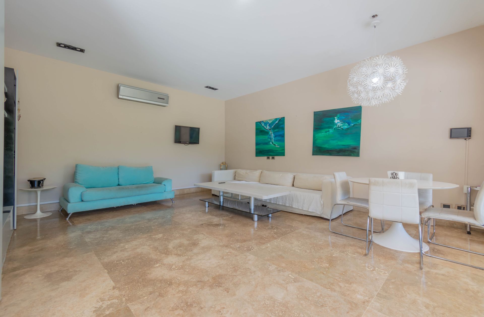 Venta casa San Isidro-7 amb.-Pileta-Jardin-633 M2