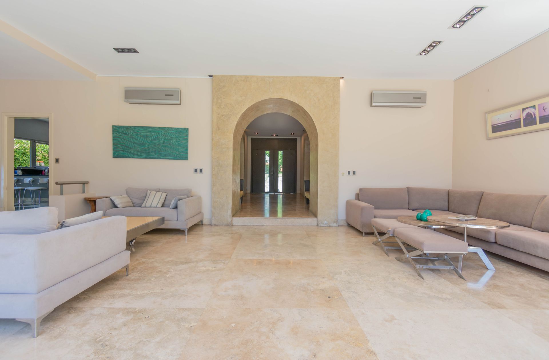 Venta casa San Isidro-7 amb.-Pileta-Jardin-633 M2