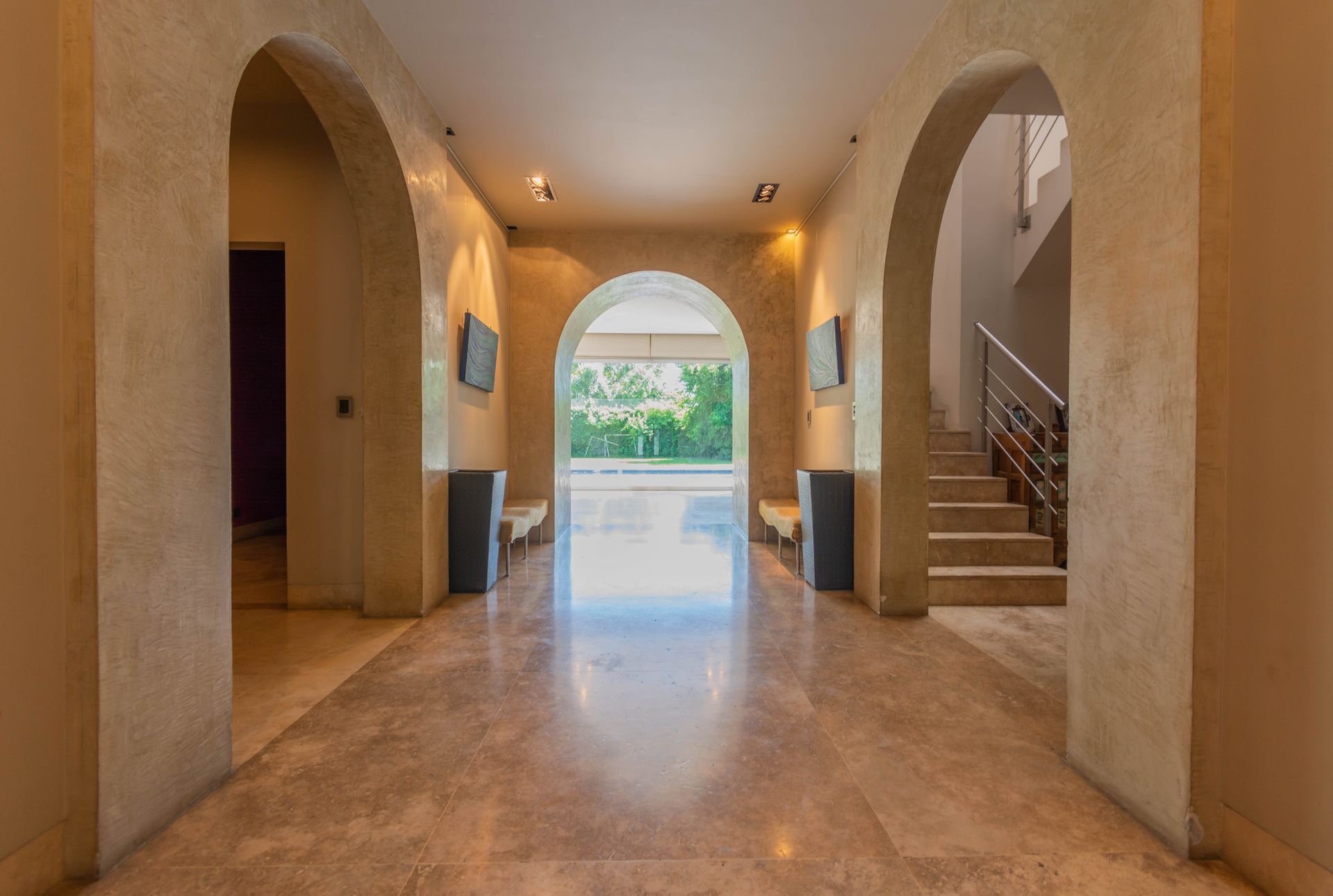 Venta casa San Isidro-7 amb.-Pileta-Jardin-633 M2