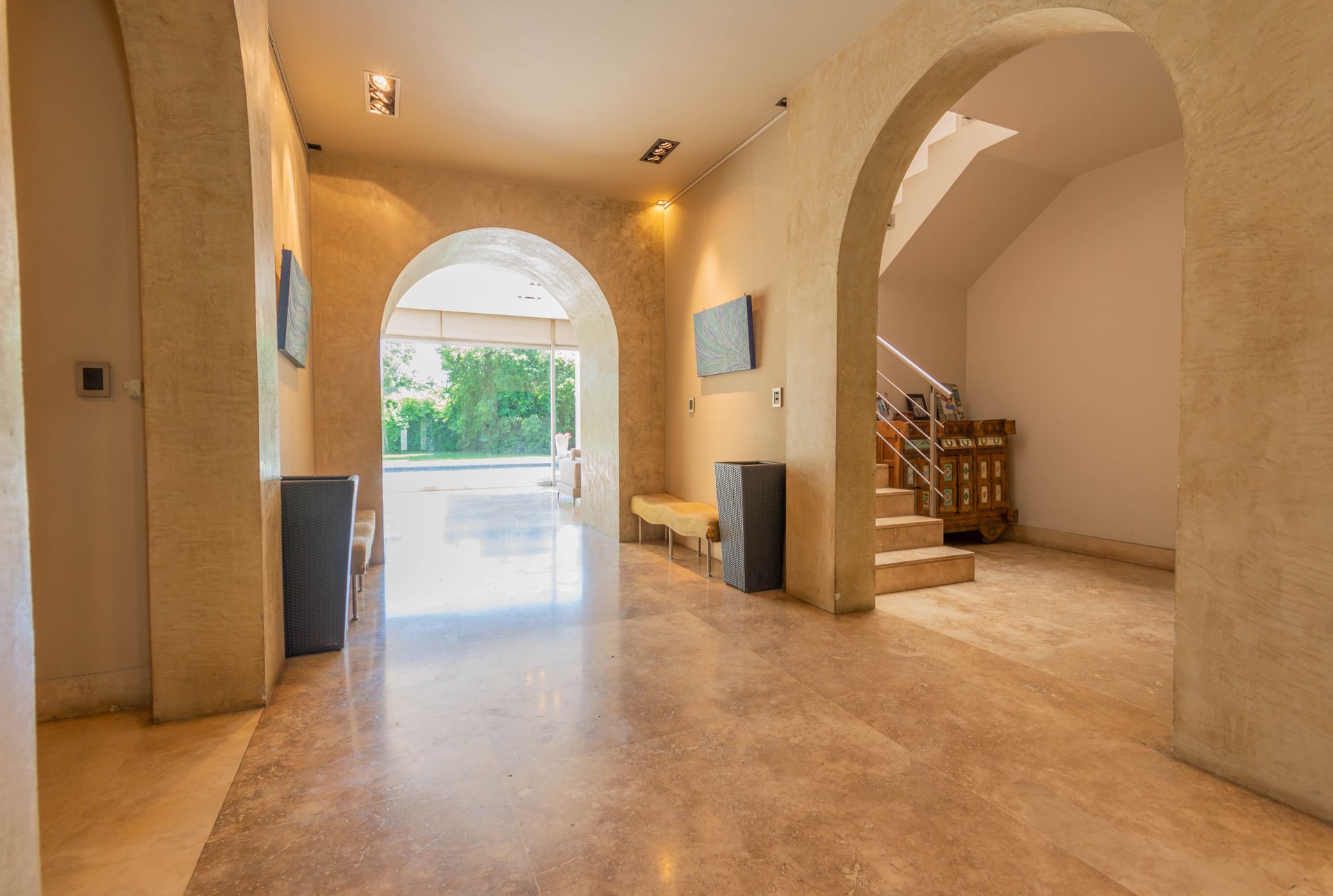 Venta casa San Isidro-7 amb.-Pileta-Jardin-633 M2