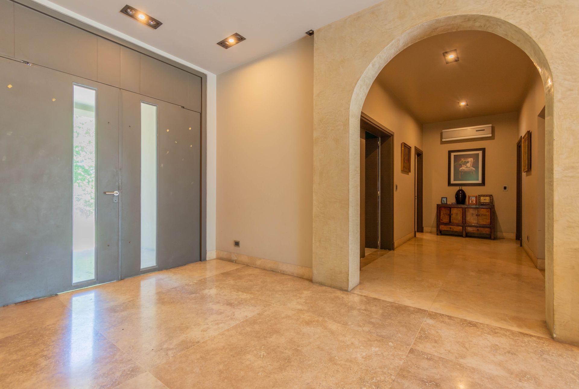 Venta casa San Isidro-7 amb.-Pileta-Jardin-633 M2