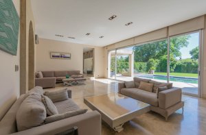 Venta casa San Isidro-7 amb.-Pileta-Jardin