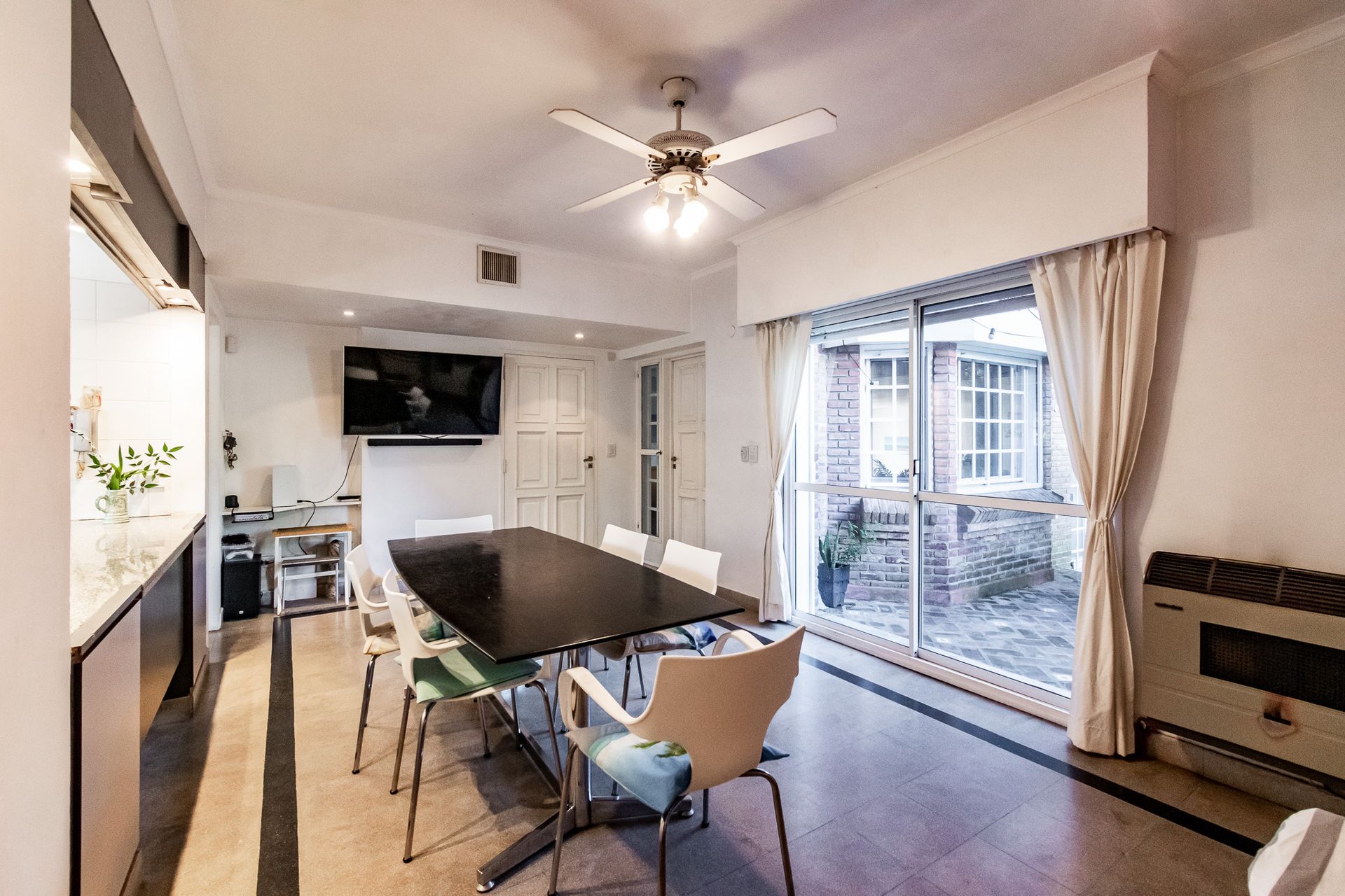 Venta Casa de 8 Ambientes en Martinez