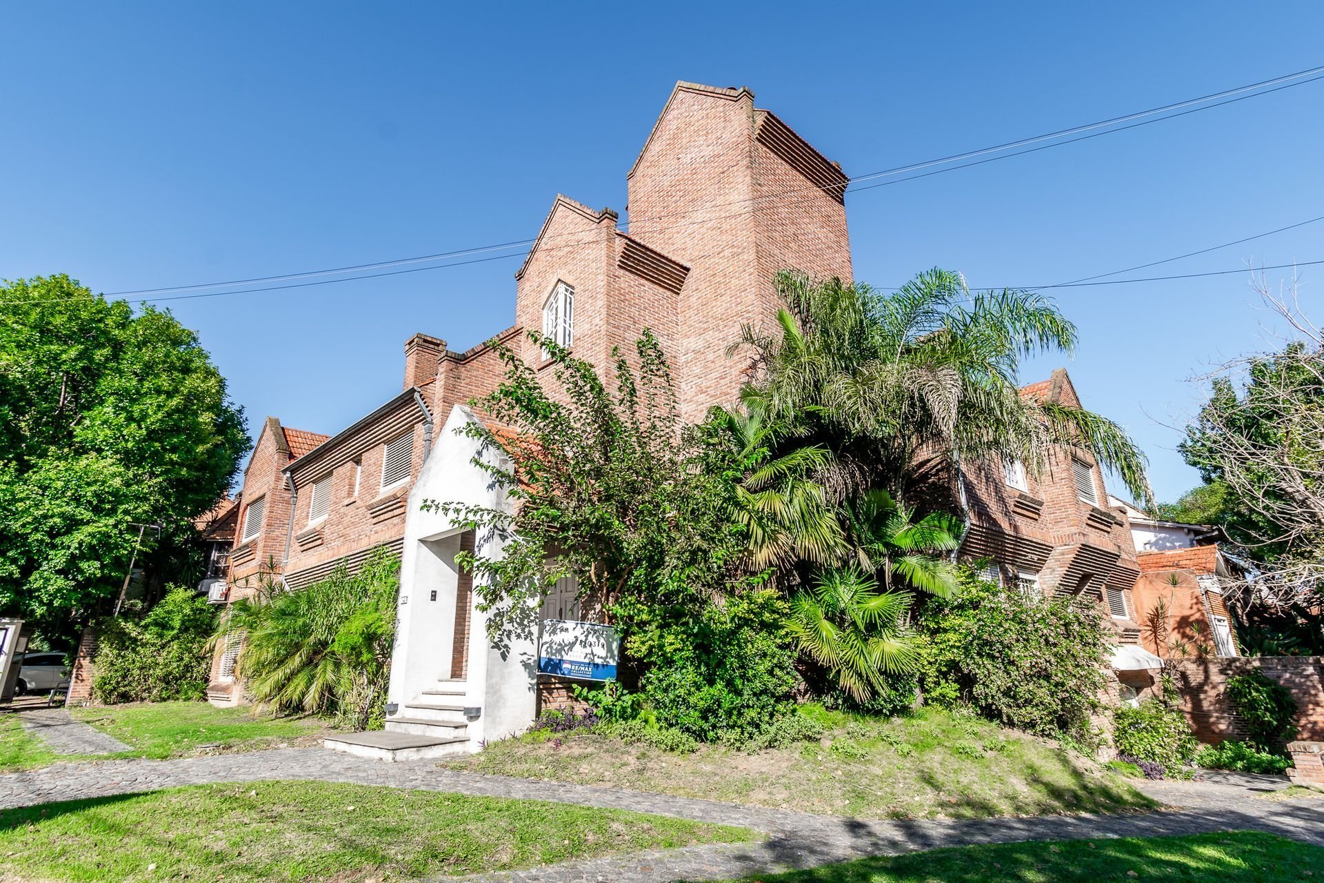 Venta Casa de 8 Ambientes en Martinez