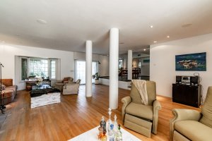 Venta Casa de 8 Ambientes en Martinez