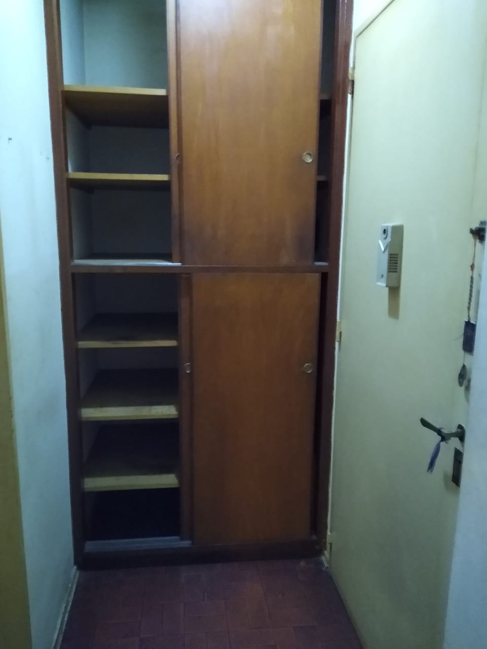 Venta Dos Ambientes 2°Piso Balcón Frances Olivos