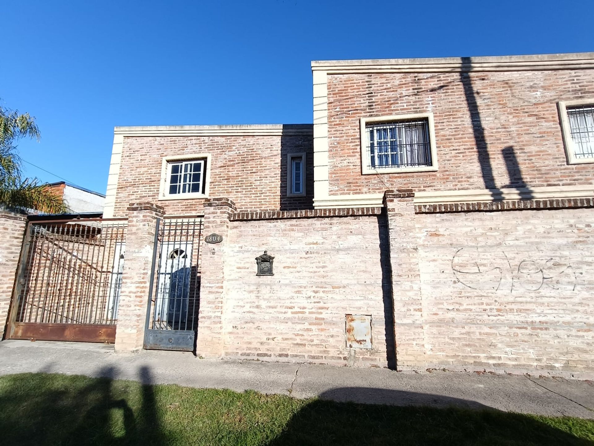 Venta - Casa 5 Amb - Comercial - Rincon De Milberg