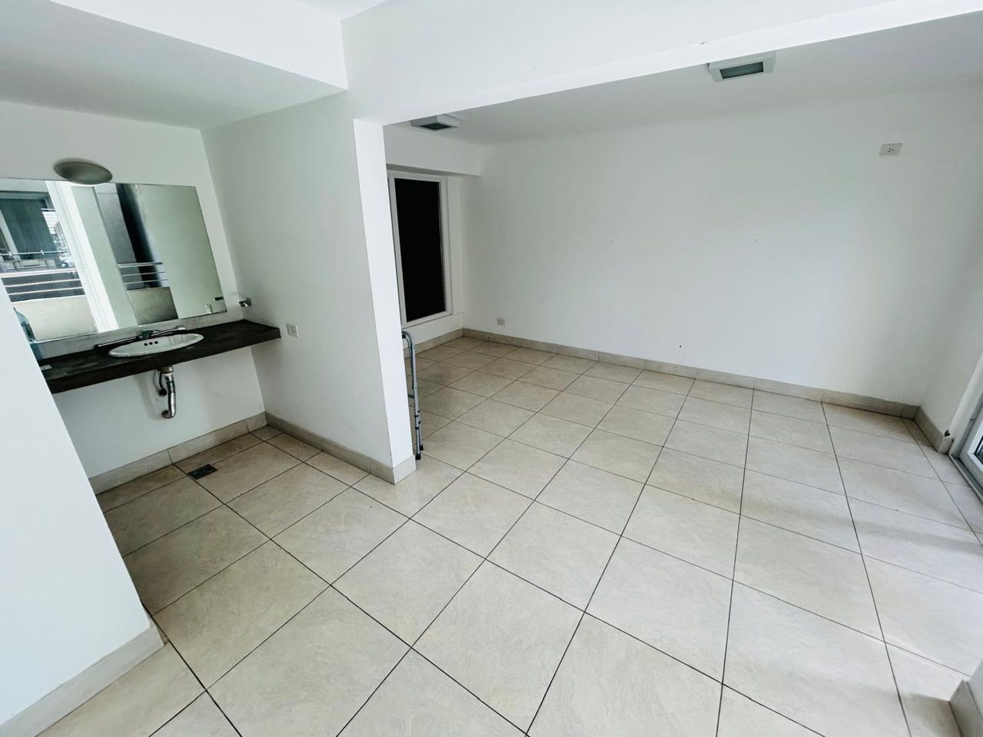 Departamento de 2 ambientes en venta Victoria