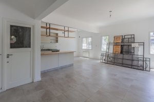 Florida House for Sale, 4-room Bright New