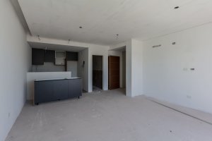 Victoria Sale 2-Rooms Garage Bright Balcony