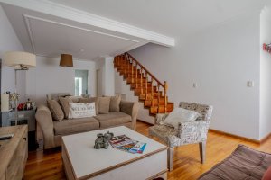 Triplex for Sale 4 Rooms Olivos
