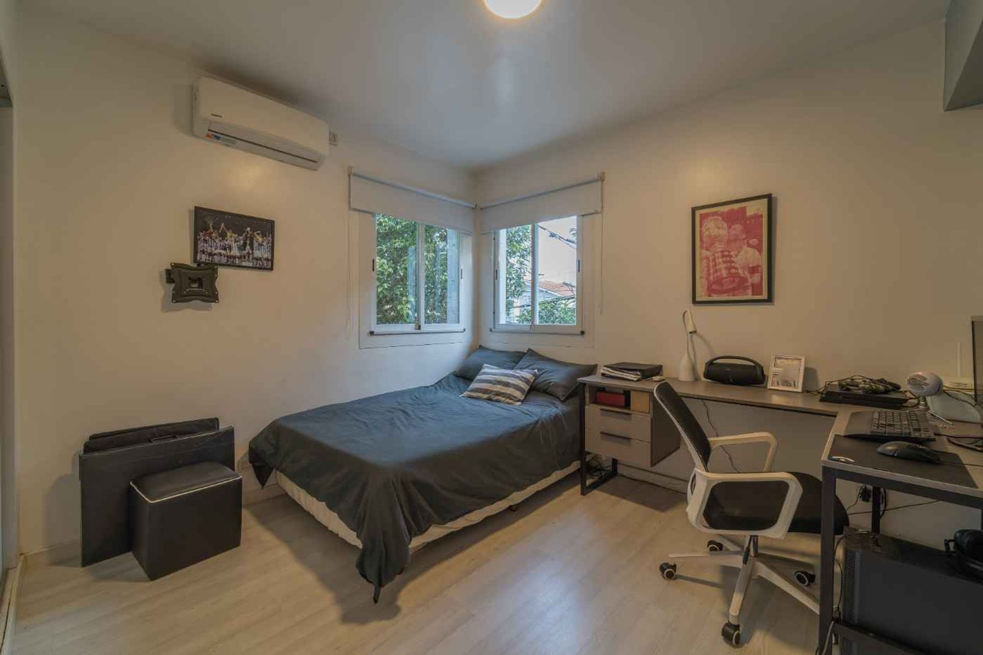 Venta Olivos Casa 6 Ambientes Patio Y Dependencia