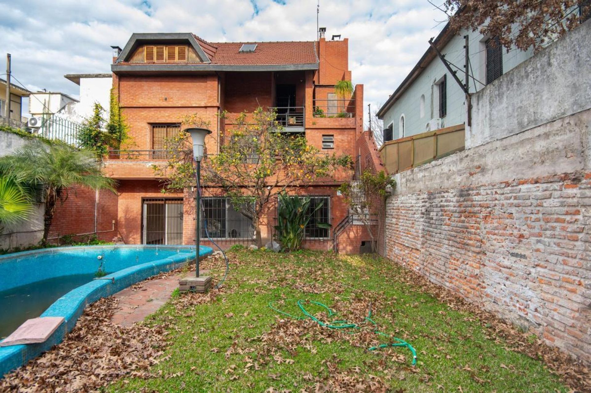 Venta Casa C/Pileta Vicente Lopez Lote 295 M2