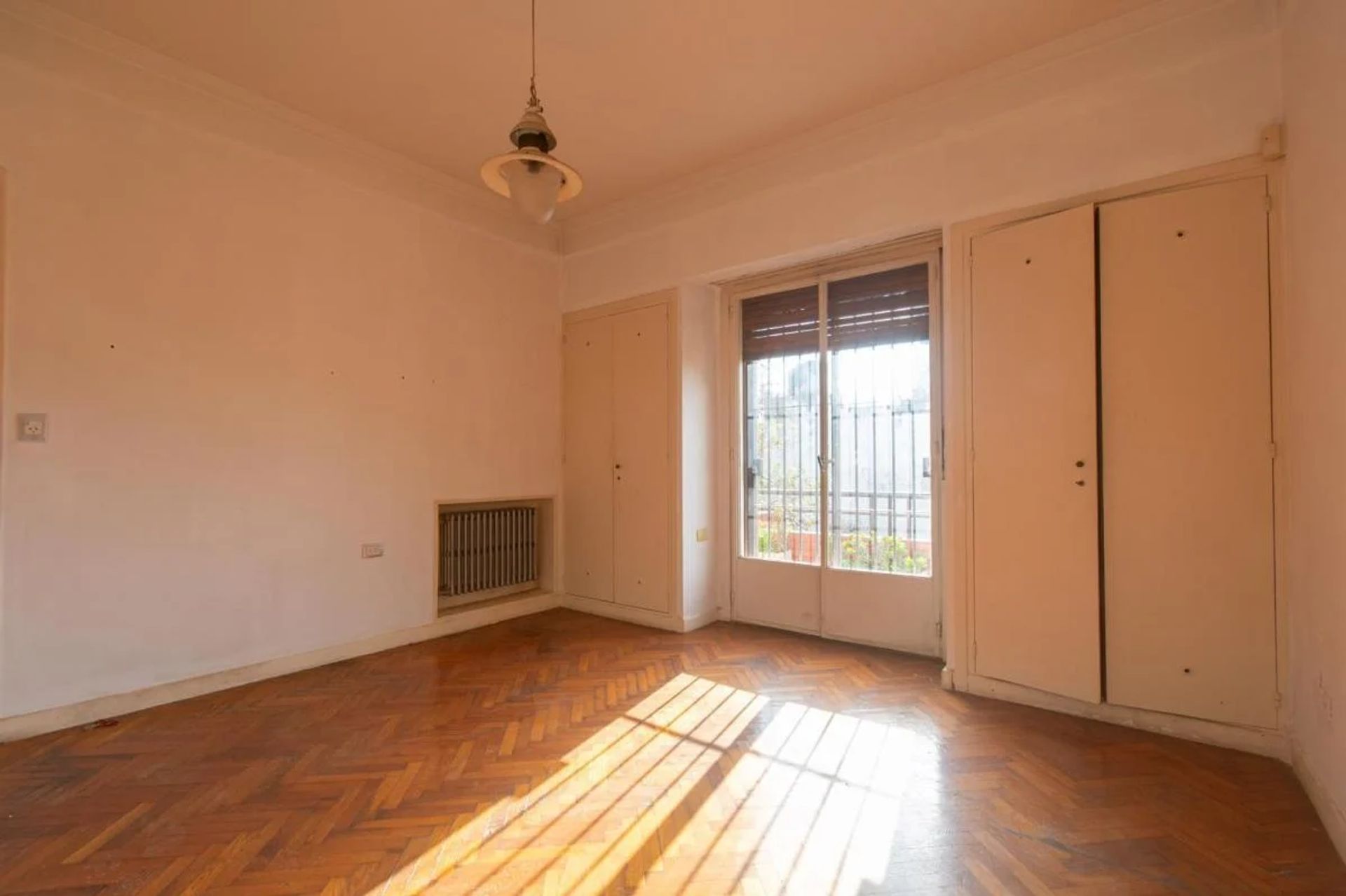 Venta Casa C/Pileta Vicente Lopez Lote 295 M2