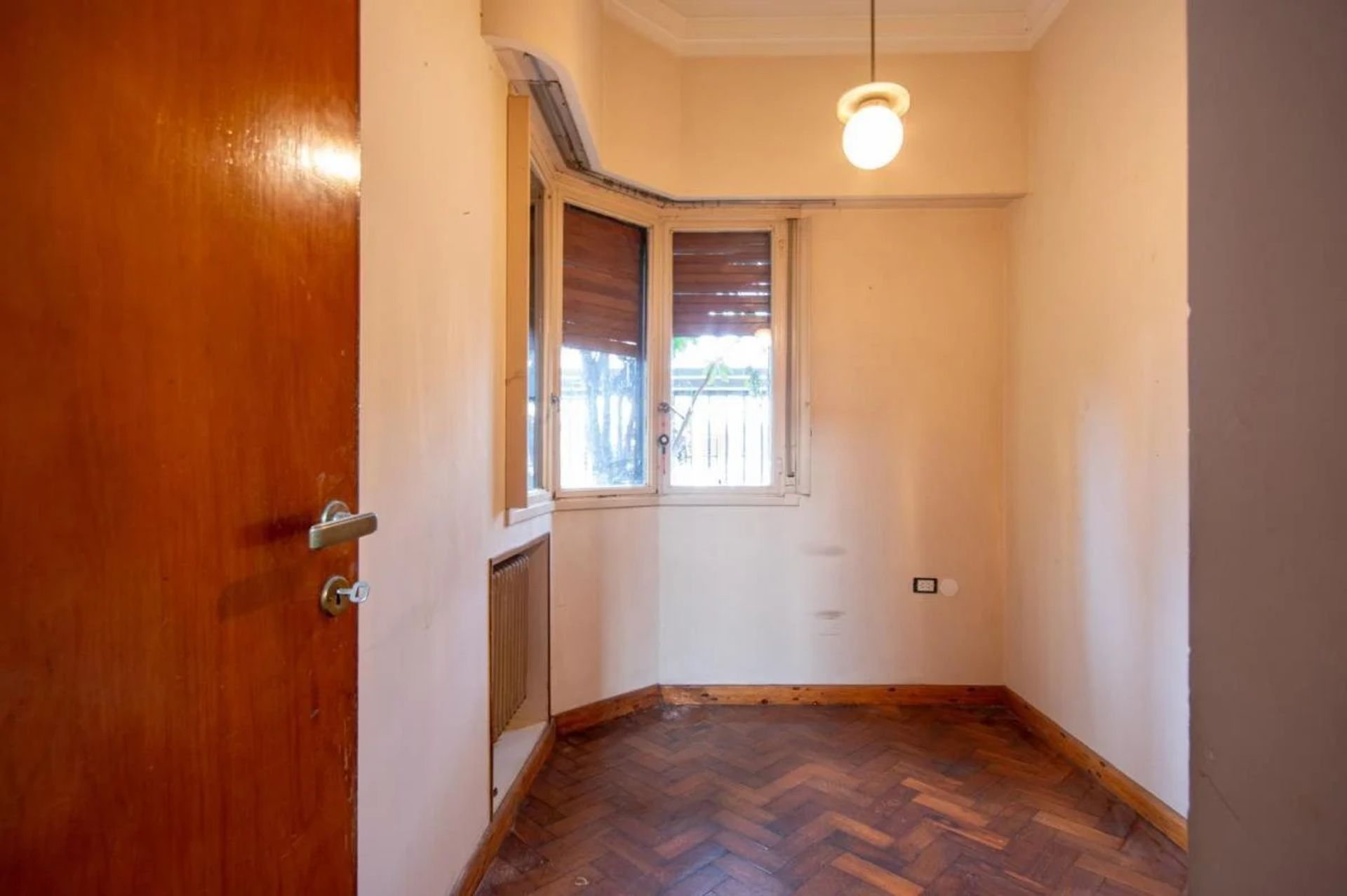 Venta Casa C/Pileta Vicente Lopez Lote 295 M2