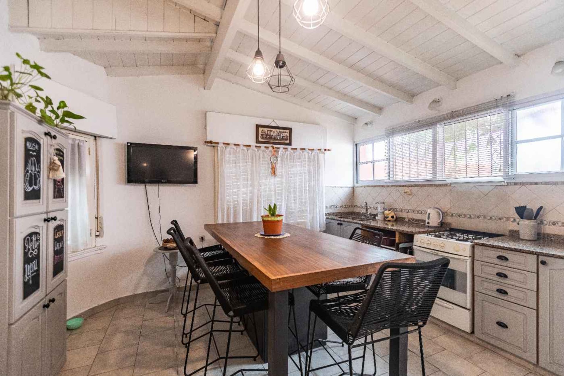 Venta Casa 5 Ambientes Con Jardin En Victoria